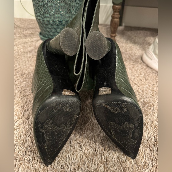 Faux Alligator Knee High Green Boots - Picture 6 of 7